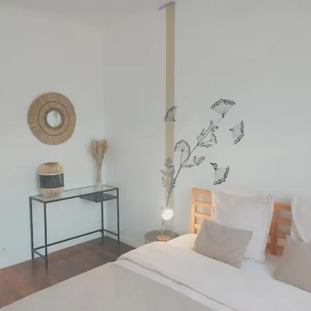 Visiter Et Travailler Pres De Paris - Kalula Apartament